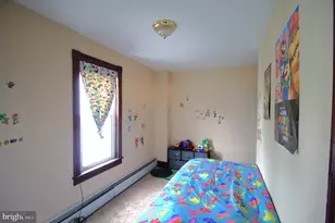 233 N Warren St, Orwigsburg, PA 17961 - Photo 3