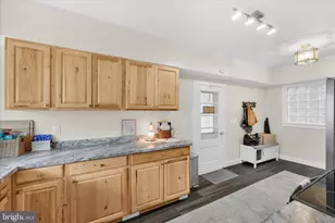 18 S Jackson St, Pottsville, PA 17901 - Photo 13