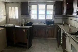 214 W Coal St, Shenandoah, PA 17976 - Photo 3