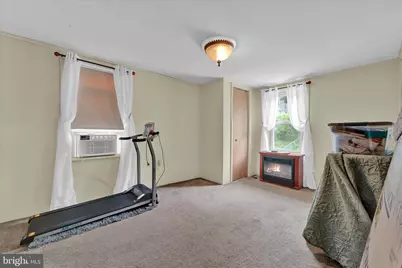 320 E Bacon Street, Pottsville, PA 17901 - Photo 17