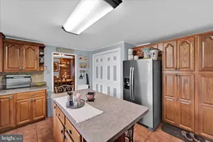 320 E Bacon St, Pottsville, PA 17901 - Photo 15