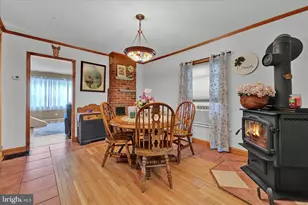320 E Bacon St, Pottsville, PA 17901 - Photo 11