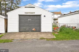 43 Lakeside Rd, Delano, PA 18220 - Photo 13