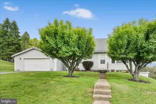 88 Haven Fair Lawn Dr, Pottsville, PA 17901 - Photo 5