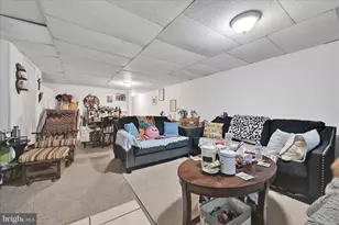 1588 W Market St, Pottsville, PA 17901 - Photo 11