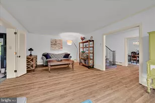 1621 Howard Ave, Pottsville, PA 17901 - Photo 15