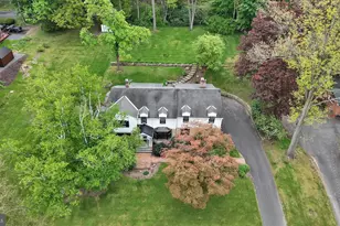 1621 Howard Ave, Pottsville, PA 17901 - Photo 3