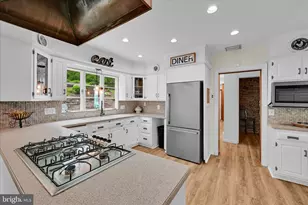 1621 Howard Ave, Pottsville, PA 17901 - Photo 19