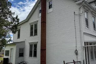 328 E Oak St, Frackville, PA 17931 - Photo 3