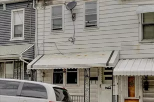 704 Laurel Blvd, Pottsville, PA 17901 - Photo 5