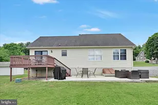 754 Rear W Market St, Orwigsburg, PA 17961 - Photo 29