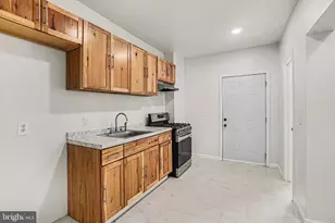 617 N 7th St, Pottsville, PA 17901 - Photo 9