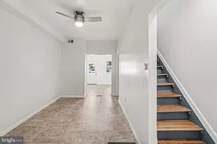 617 N 7th St, Pottsville, PA 17901 - Photo 7