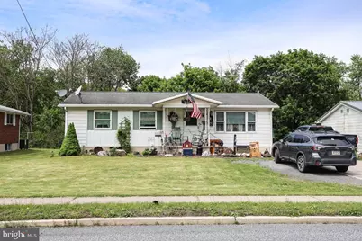 223 E Bacon Street, Pottsville, PA 17901 - Photo 3