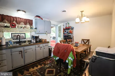 223 E Bacon Street, Pottsville, PA 17901 - Photo 9