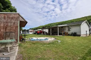223 E Bacon St, Pottsville, PA 17901 - Photo 27