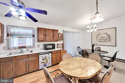 2001 Chestnut Street, Pottsville, PA 17901 - Photo 13