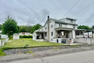 135 Lower St, Mahanoy City, PA 17948 - Photo 3