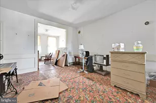 527 W Mahanoy St, Mahanoy City, PA 17948 - Photo 5