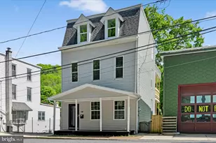 114 E Main St, Tremont, PA 17981 - Photo 3