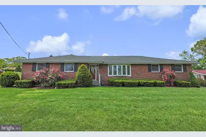 1004 Maple Street, Pottsville, PA 17901 - Photo 1