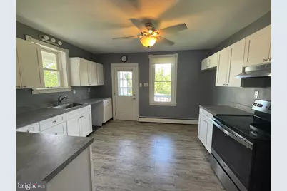 230 N Berne Street, Schuylkill Haven, PA 17972 - Photo 9