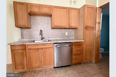 210 N Warren Street, Orwigsburg, PA 17961 - Photo 5
