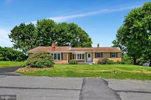 33 3rd Ave, Pottsville, PA 17901 - Photo 1