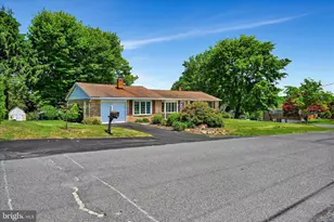 33 3rd Ave, Pottsville, PA 17901 - Photo 3