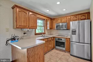 33 3rd Ave, Pottsville, PA 17901 - Photo 13