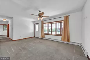 33 3rd Ave, Pottsville, PA 17901 - Photo 7