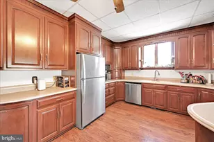 305 Gap St, Valley View, PA 17983 - Photo 11