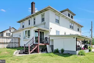 305 Gap St, Valley View, PA 17983 - Photo 31