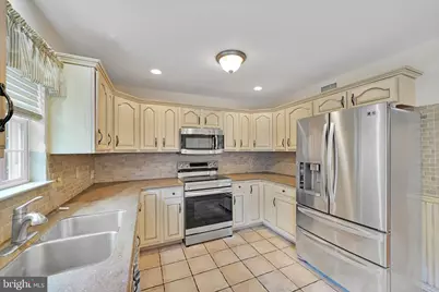 526 Lantern Green Way, Orwigsburg, PA 17961 - Photo 7