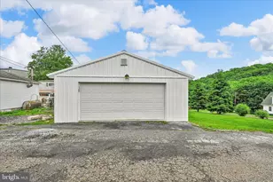 201 Beechwood Ave, Mar Lin, PA 17951 - Photo 31