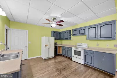 1019 W Main Street, Valley View, PA 17983 - Photo 15