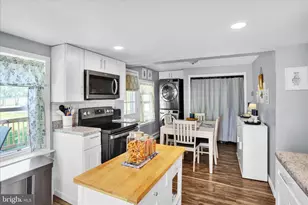 226 W Tammany St, Orwigsburg, PA 17961 - Photo 3