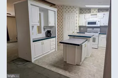 180 St Clair Avenue, Pottsville, PA 17901 - Photo 17