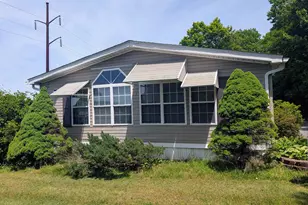 180 St Clair Ave, Pottsville, PA 17901 - Photo 3