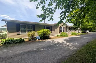180 St Clair Ave, Pottsville, PA 17901 - Photo 1