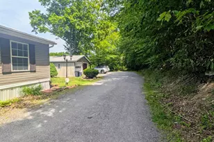 180 St Clair Ave, Pottsville, PA 17901 - Photo 69
