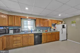 382 Ohio Ave, Shenandoah, PA 17976 - Photo 19
