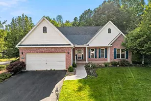 1 Pinewood Cir, Hazleton, PA 18202 - Photo 3