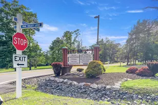 2 Pinewood Cir, Hazleton, PA 18202 - Photo 3