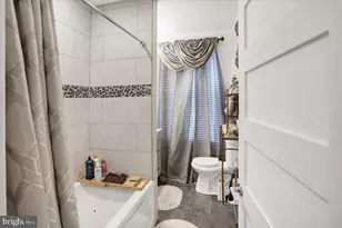 225 Fairview St, Pottsville, PA 17901 - Photo 19