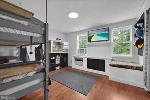 28 Shade St, Middleport, PA 17953 - Photo 21