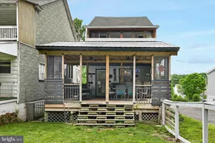 28 Shade St, Middleport, PA 17953 - Photo 27