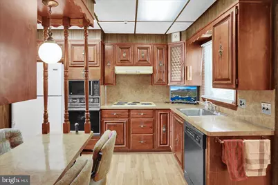 512 W Nicholas Street, Frackville, PA 17931 - Photo 11