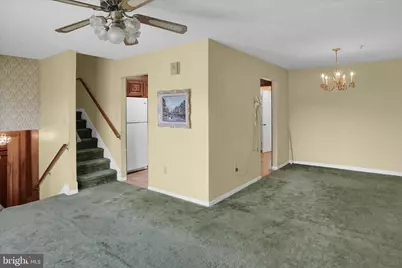 512 W Nicholas Street, Frackville, PA 17931 - Photo 9