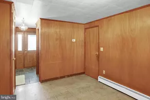 512 W Nicholas St, Frackville, PA 17931 - Photo 5
